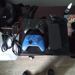 Xbox One  2 Controllers Included