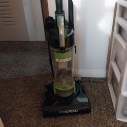Eureka Compact Vacuum
