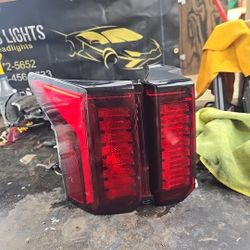 2021 KIA SORENTO LEFT HALOGEN TAIL LIGHT