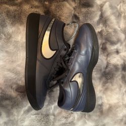 NIKE BOOK 1.EYBL MSCO PE