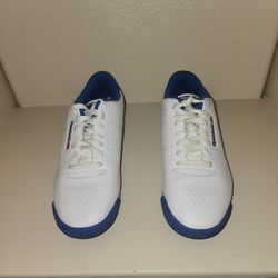 Used Women's White & Blue Reebok Classic Size 9.5