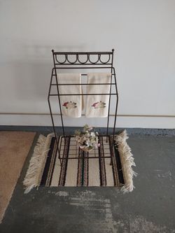 Three bar towel rack