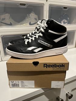 Reebok Classic “black white” 