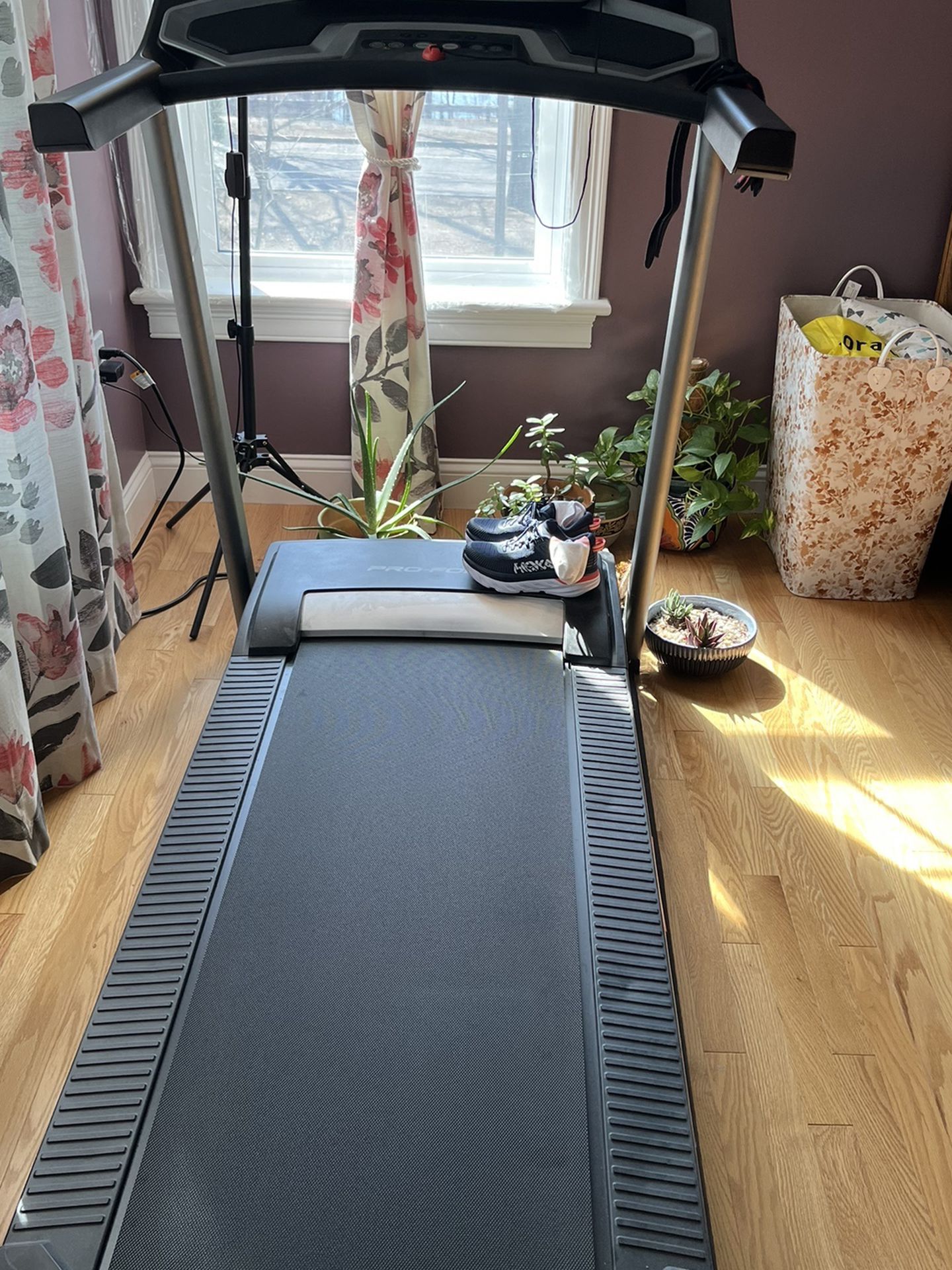 Hardly Used Commercial Grade Folding Treadmill For Home