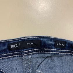 4 Pair of Buckle Men’s Jeans 34W/30S Like New