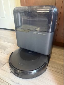 Eufy Robot Vacuum (roomba style vacuum)