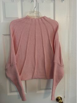 Soft Pink Batwing Sleeve Sweater | Raised Knit Detail | Size Large