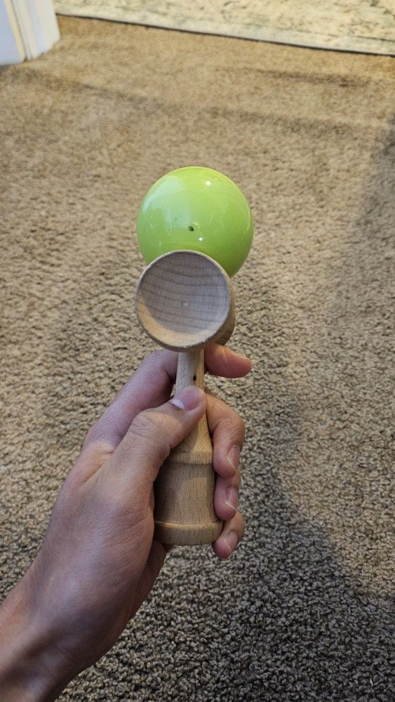 Kendama Wooden Skill Toy – Green Ball (Tama) Classic Design