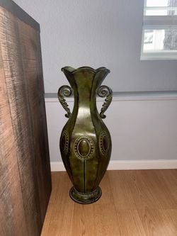 Home decor vase 21” inches tall