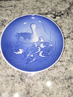 Vintage Danish Bing&Grondahl 1973 Mother's Day Plate
