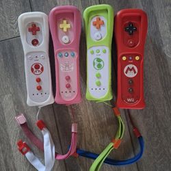 Mario Yoshi Toad Peach Wii Controllers