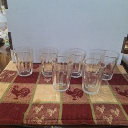 VINTAGE CLEAR GLASS TUMBLERS SET