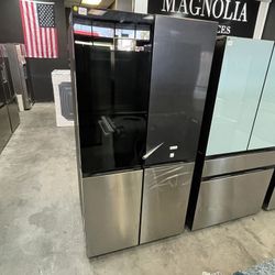 Bespoke Flex Refrigerator With Beverage Zone And Craft Ice