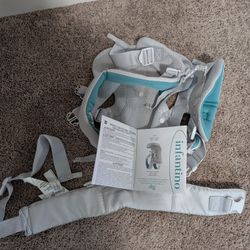 Infantino Flip 4-in-1  Convertible Carrier