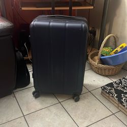 24 Inches Check In Calpak Luggage 
