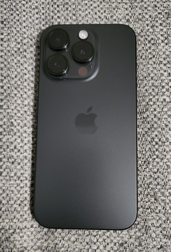 IPHONE 15 PRO UNLOCKED