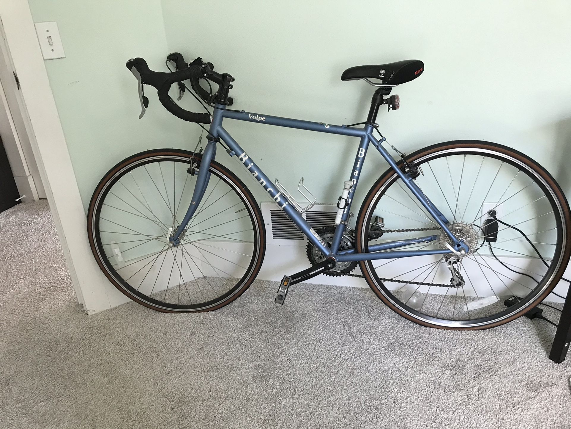 Barely Ridden Bianchi Volpe - Steel Road Bicycle