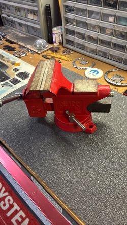 Vintage Sears 4 1/2 inch swivel bench vise, No. 1(contact info removed)