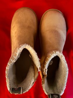 LADIES 🥾 BOOTS 🎃