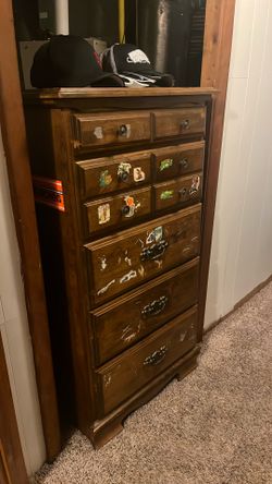Dresser
