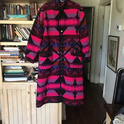 Warm Blanket Reversible Coat Size Large