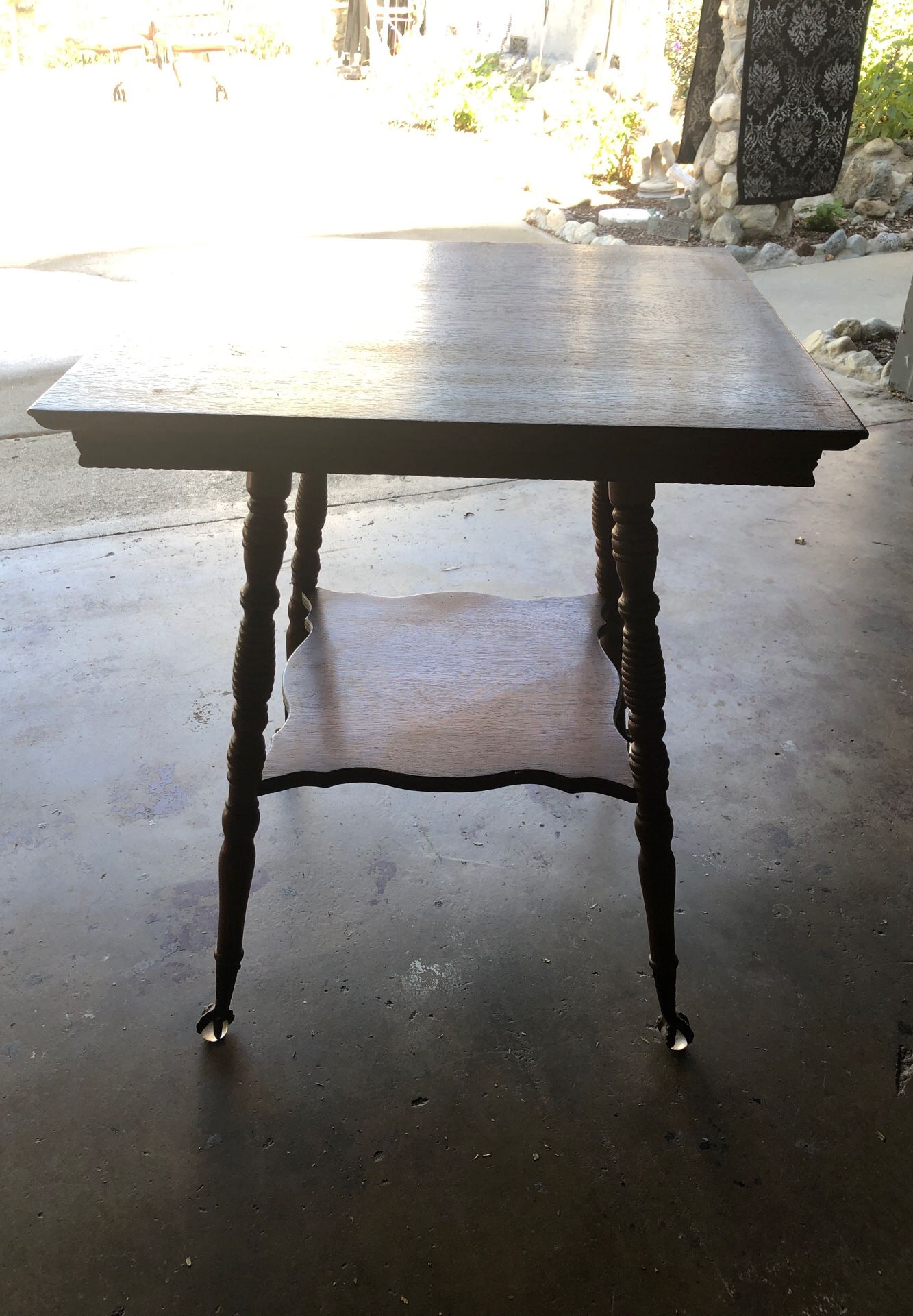 Antique VICTORIAN table “Dark Oak”. 24” X 24”. 28-3/4” tall.