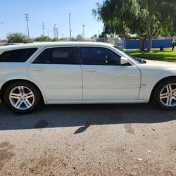 2005 Dodge Magnum RT