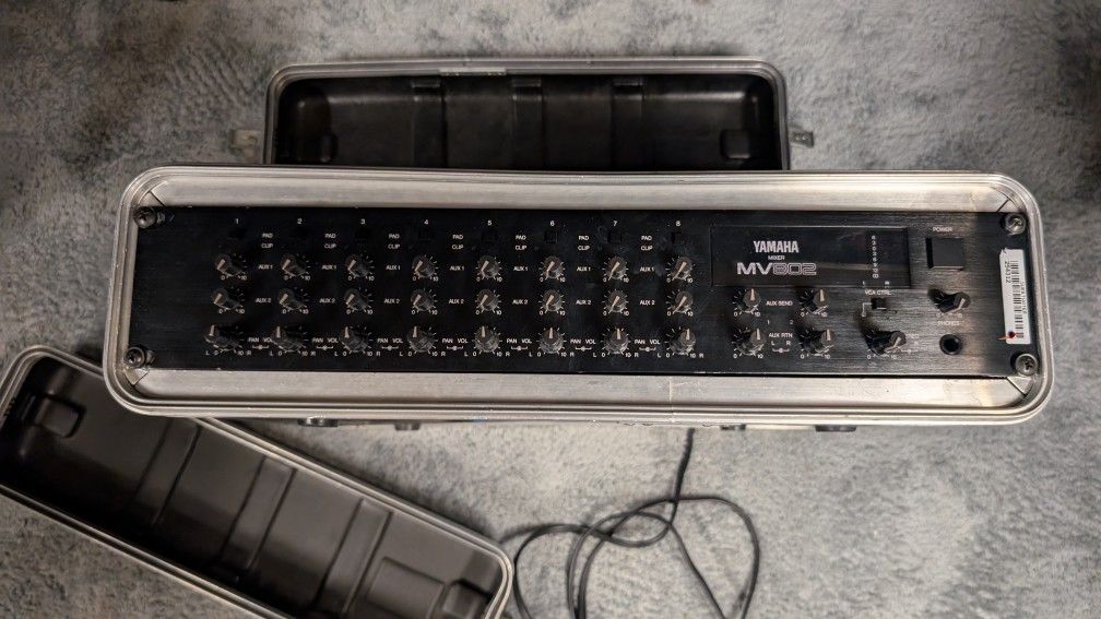 Yamaha MV802 line mixer