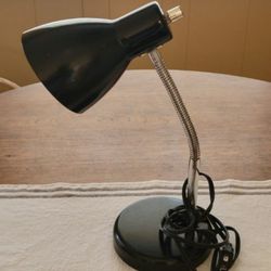 DESK LAMP