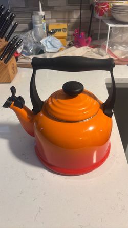 Le Creuset Tea Kettle