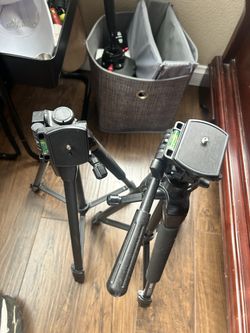2 Tripods