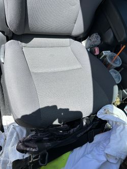 Toyota Matrix Front Seat 
