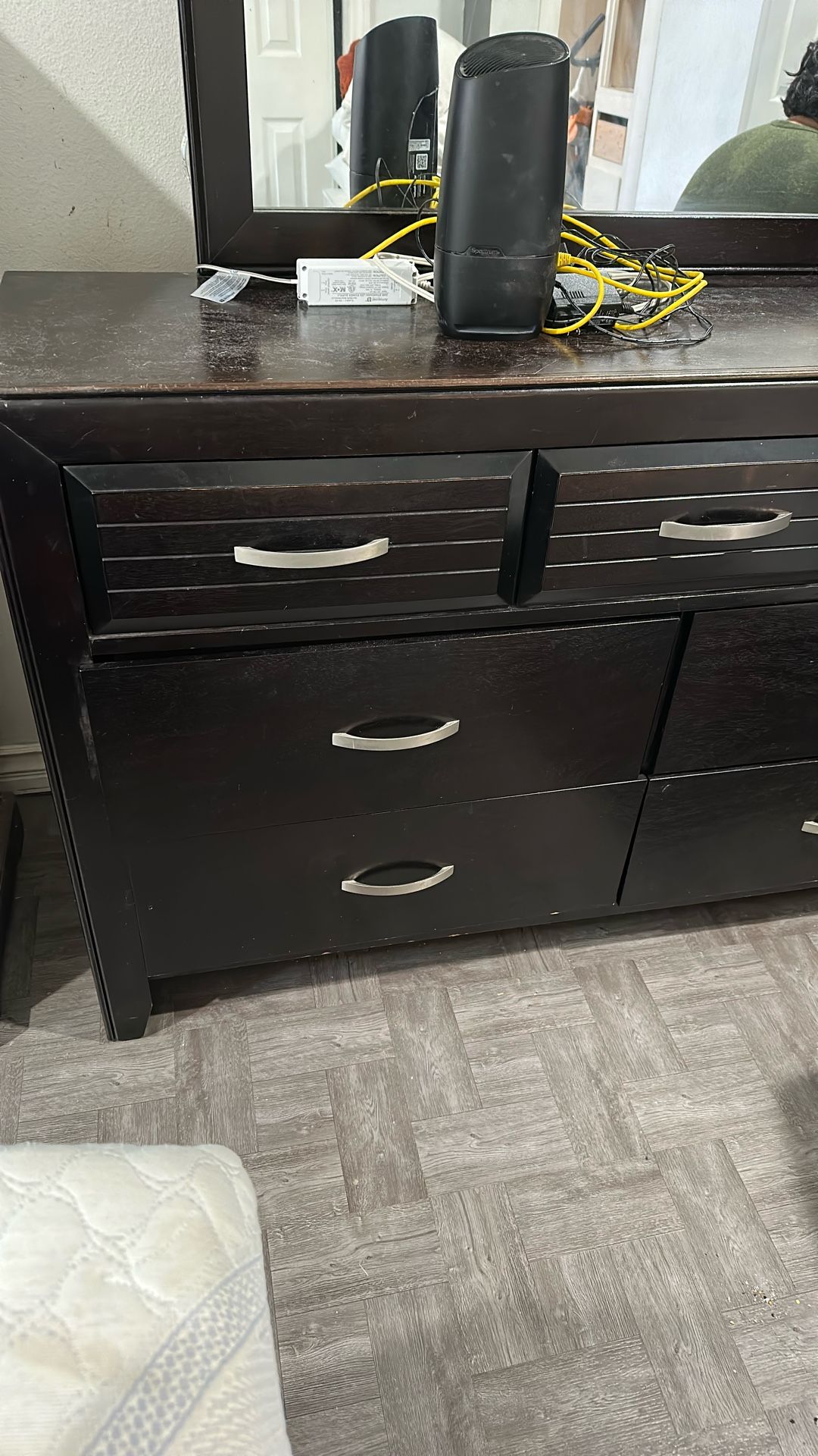 Dresser