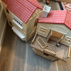 Calico Critters Red Roof Country Home Gift Set with accessories 