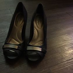 Dexflex Comfort Black Formal Business Style Women’s High Heels.. 5 1/2 Size.. 