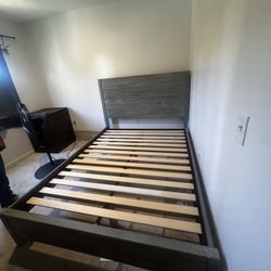 Queen Bedframe