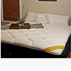 Dreamcloud queen Premiere rest hyrbid