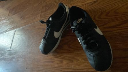 Nike shoes cortez