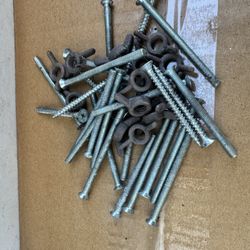 🌟Free🌟Outdoor Umbrella base and couple bags of sand for weight down