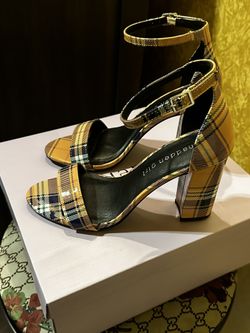 New Madden Girl Bella Yellow And Plaid Sandals