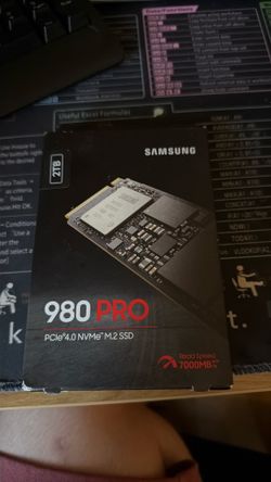 Samsung 980 PRO SSD 2TB PCIe NVMe Gen 4 Gaming M.2 Internal Solid State Drive Memory Card, Maximum Speed, Thermal Control MZ-V8P2T0B/AM