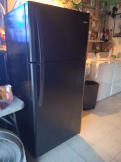FRIDGE ..FRIDGE...30 X 66 WORKING GOOD..DELIVER X $