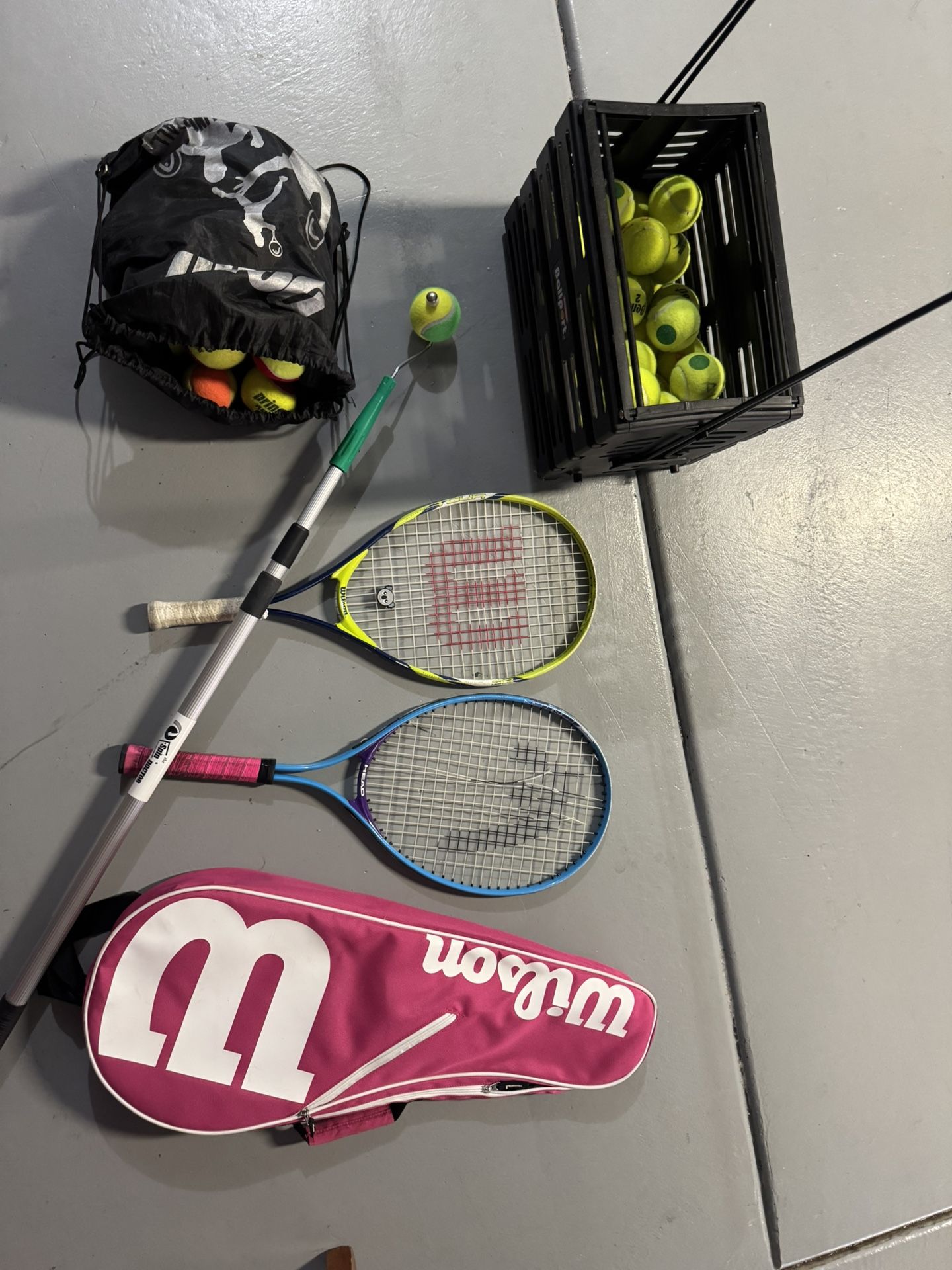 JR TENNIS Kit- Balls, Racquets And Spinner For Training