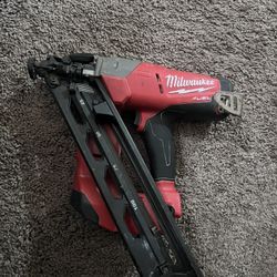 Milwaukee M18