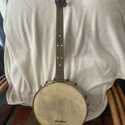 Columbia tenor banjo. 1920s? Made by Ludwig