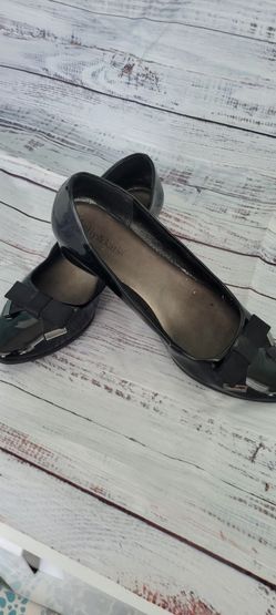 Cute  KELLY & Katie  Size 10 Shoes  With A Cute Bow Suoer  Comfortable 