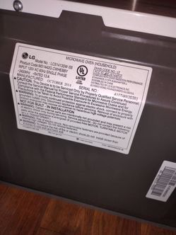 LG Microwave Oven Model LCS1413SW