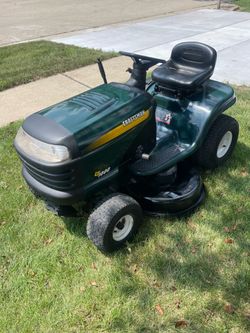 Craftsman riding lawnmower LT1000