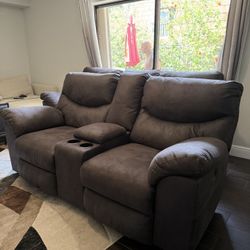 Boxberg Reclining Loveseat Sofa With Console