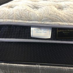Brand New-Luxury 11” Queen FIRM Mattress Available Now~